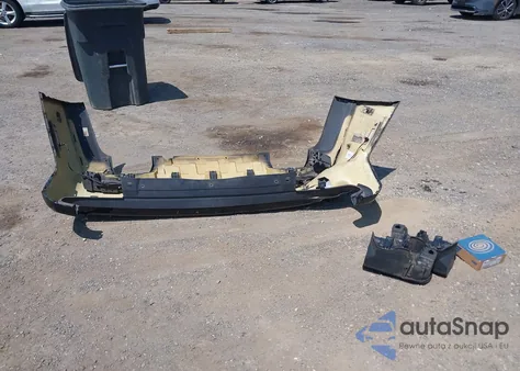 2015 Dodge Challenger R/T z USA, uszkodzony, nr VIN 2C3CDZAT9FH737320